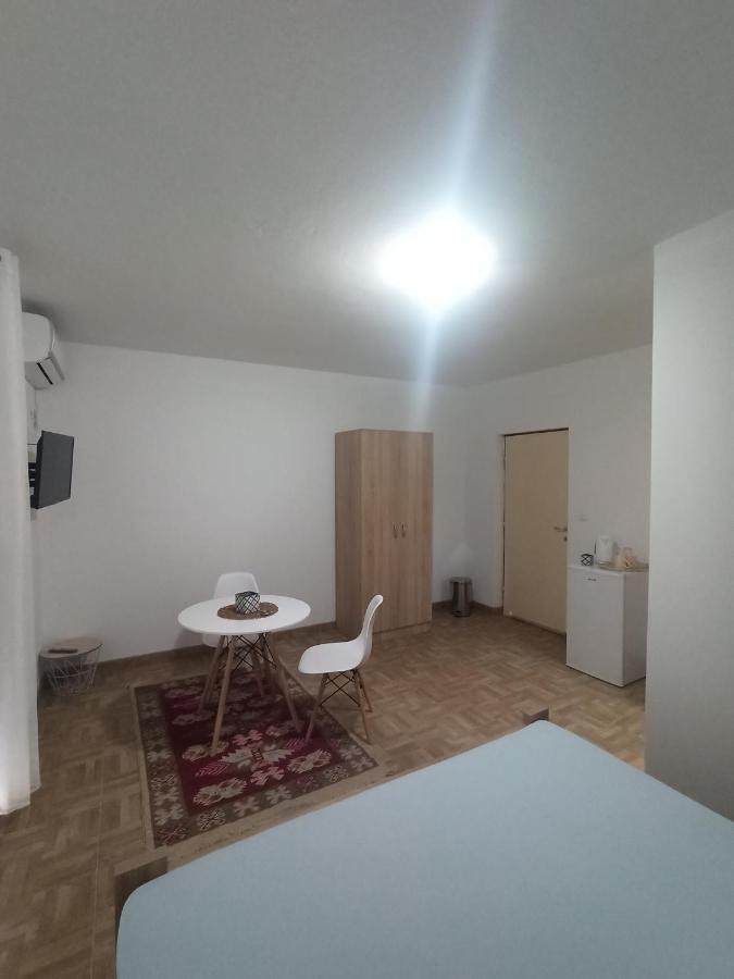 Lastva Holliday Rooms Budva Exterior photo