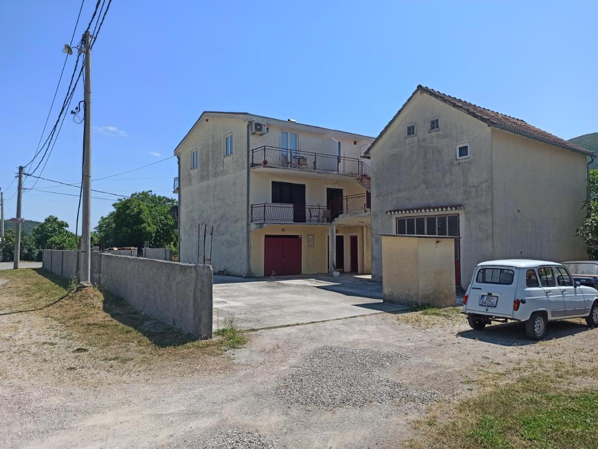 Lastva Holliday Rooms Budva Exterior photo